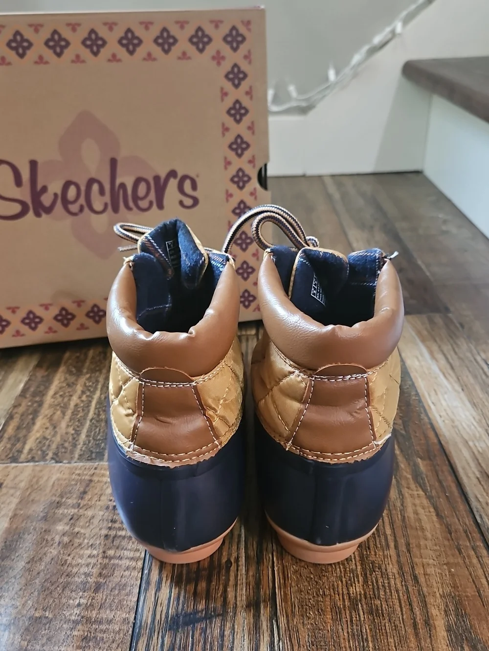 Skechers Navy and Tan Womens Duck Boots -Waterproof Rain Boots All Weather Boots